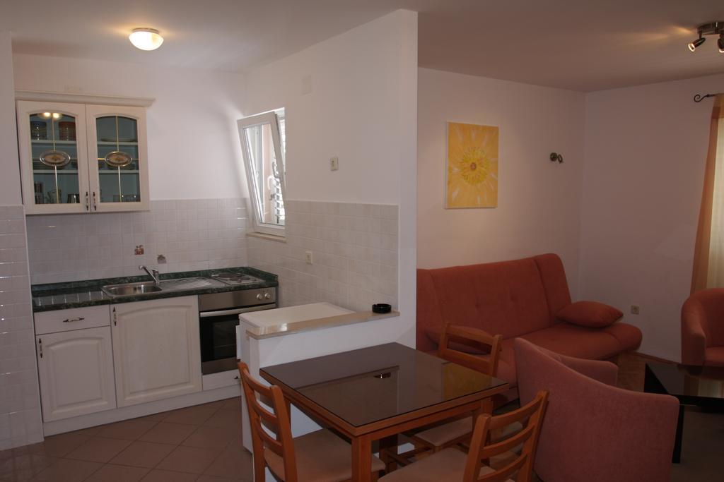 Apartments Ante Makarska Room photo